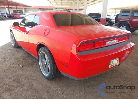 2010 Dodge Challenger Se z USA, uszkodzony, nr VIN 2B3CJ4DV3AH321634